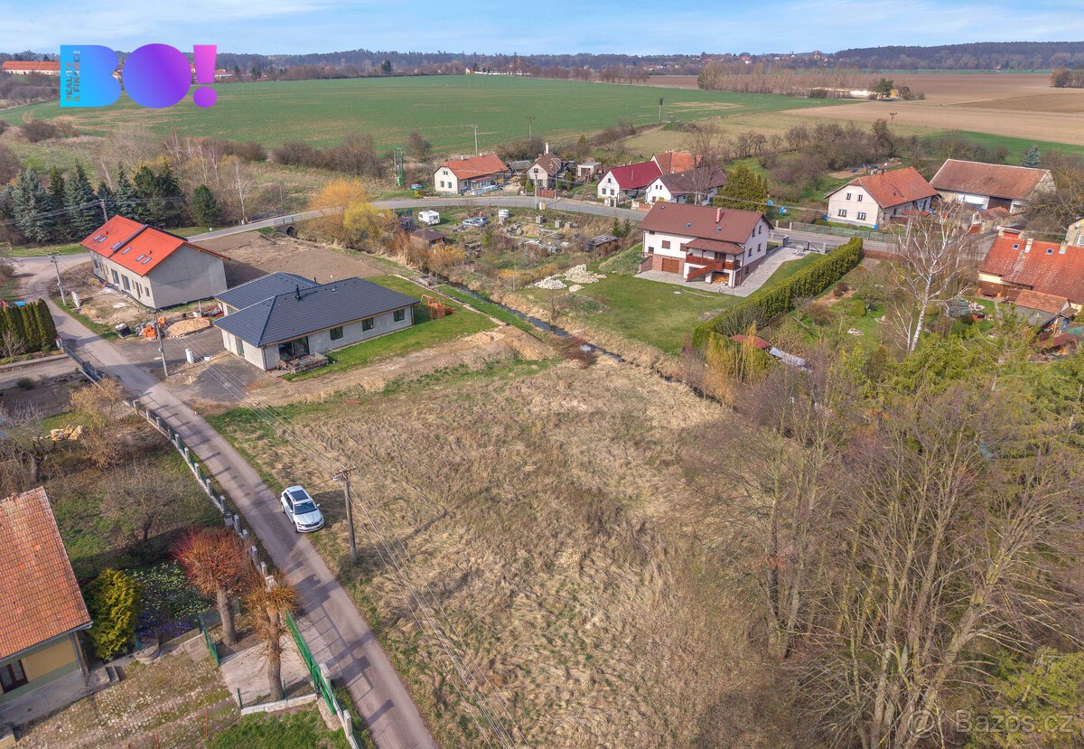 Prodej stavebního pozemku 928 m², Dolní Bezděkov, okres Chru