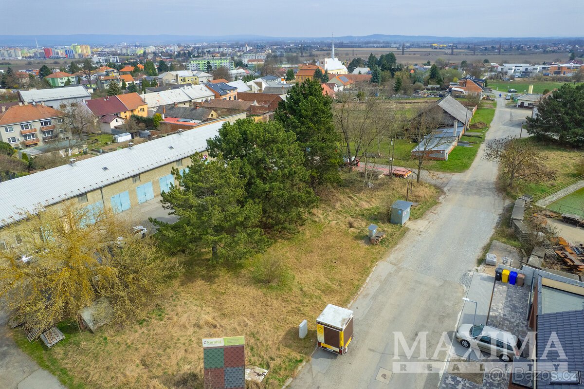 Pozemek  o ploše 443 m2 - Olomouc, Slavonín