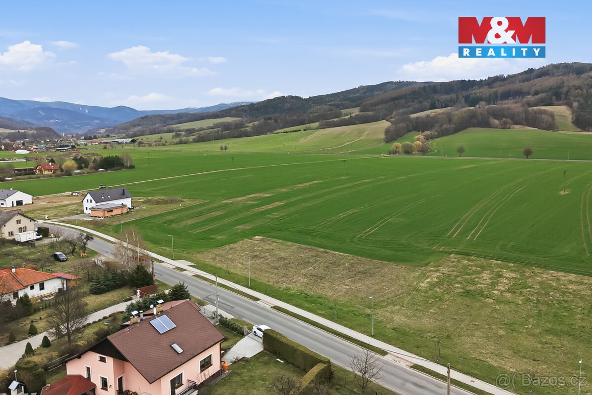 Prodej pozemku k bydlení, 1779 m², Vikýřovice