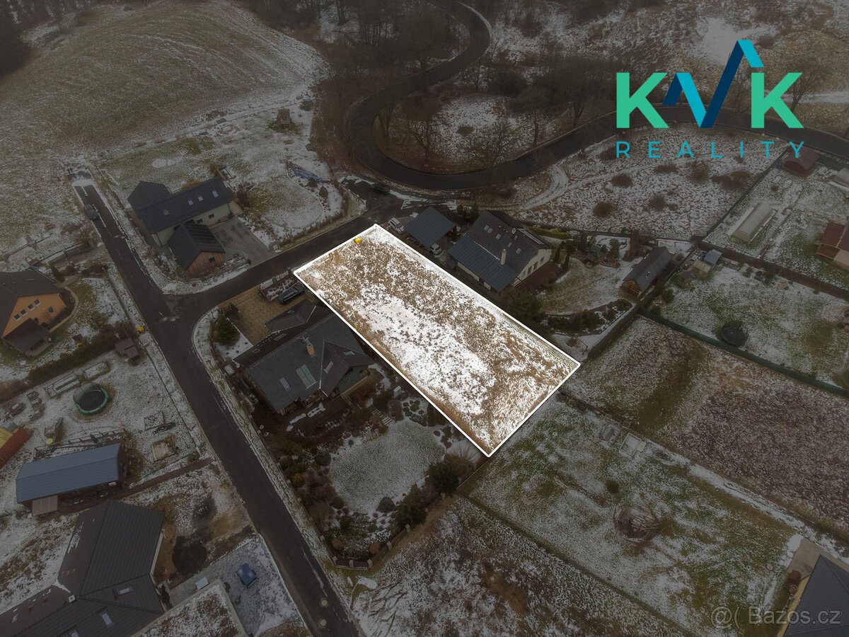 Zasíťovaný pozemek, 1 088 m2, voda, elektřina, kanalizace, ,