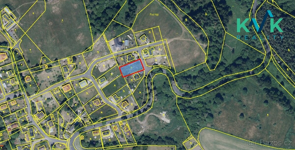Zasíťovaný pozemek, 1 088 m2, voda, elektřina, kanalizace, ,