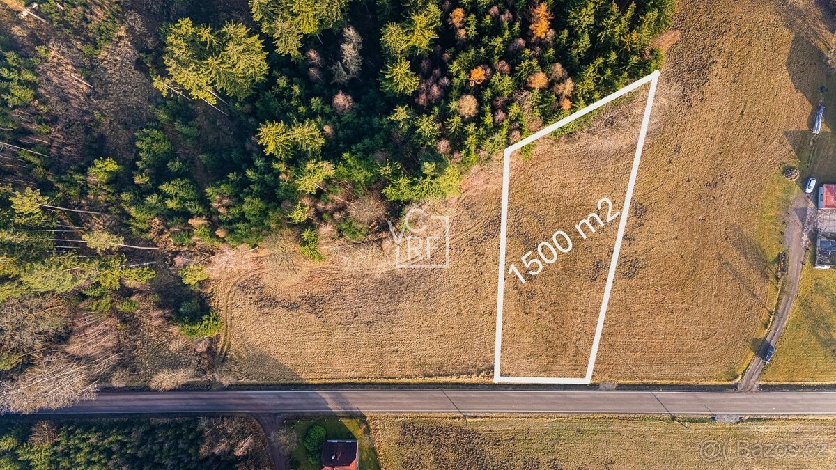 Prodej pozemku pro výstavbu 2 RD nebo rodinného ranče - Doub