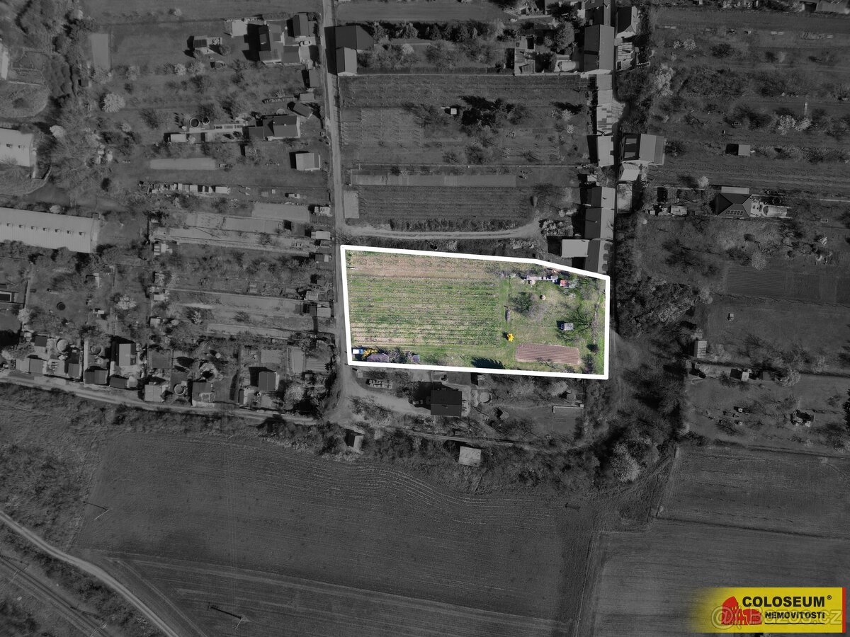 Nový Šaldorf - Sedlešovice, soubor pozemků, vhodný jako stav