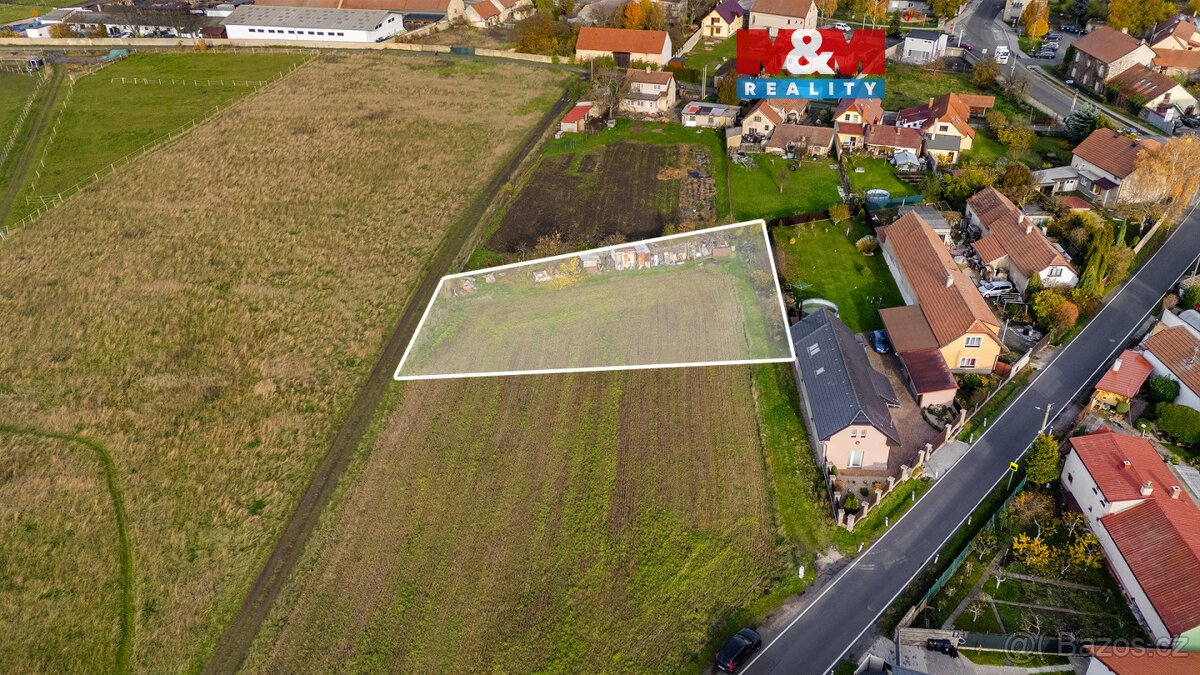 Prodej pozemku k bydlení, 1267 m², Spomyšl