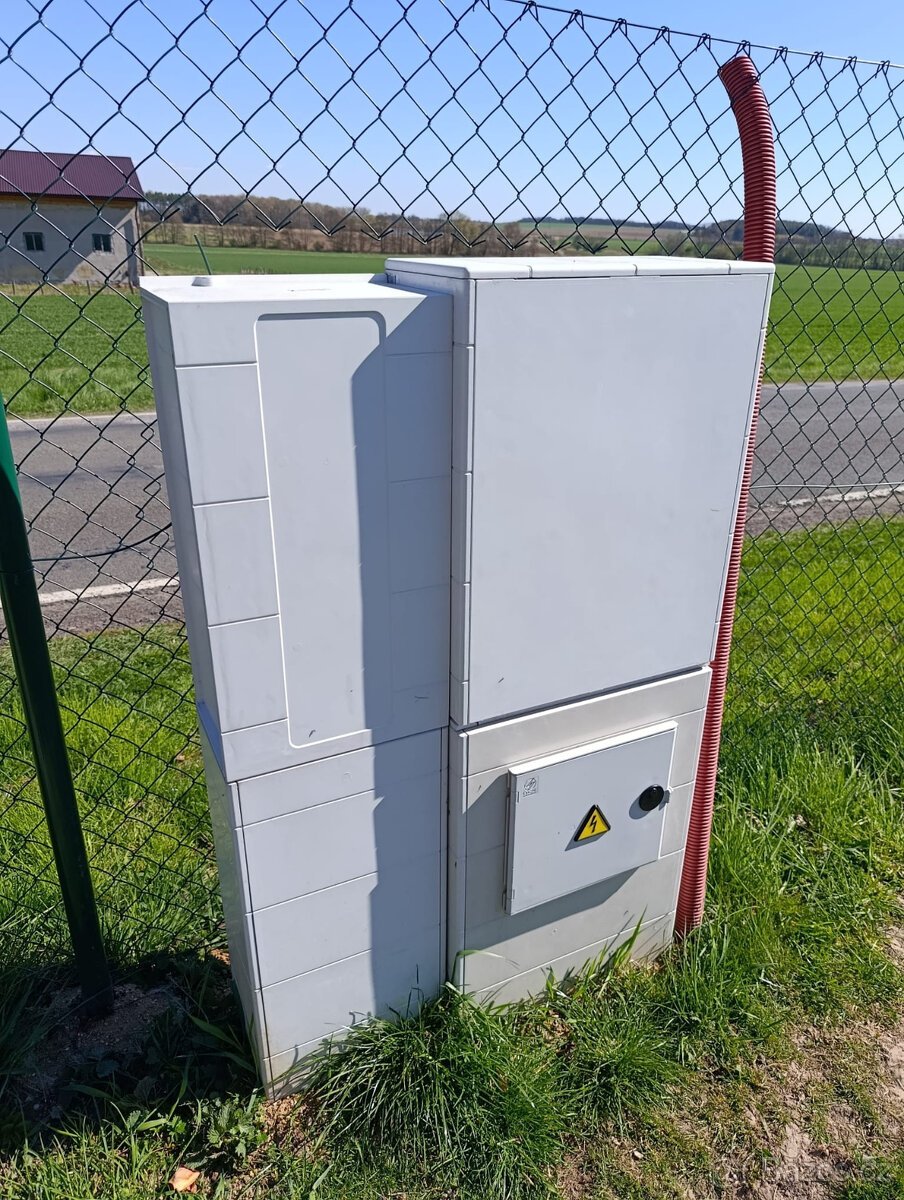 Stavební pozemek 1 400 m² na krásném místě u lesa