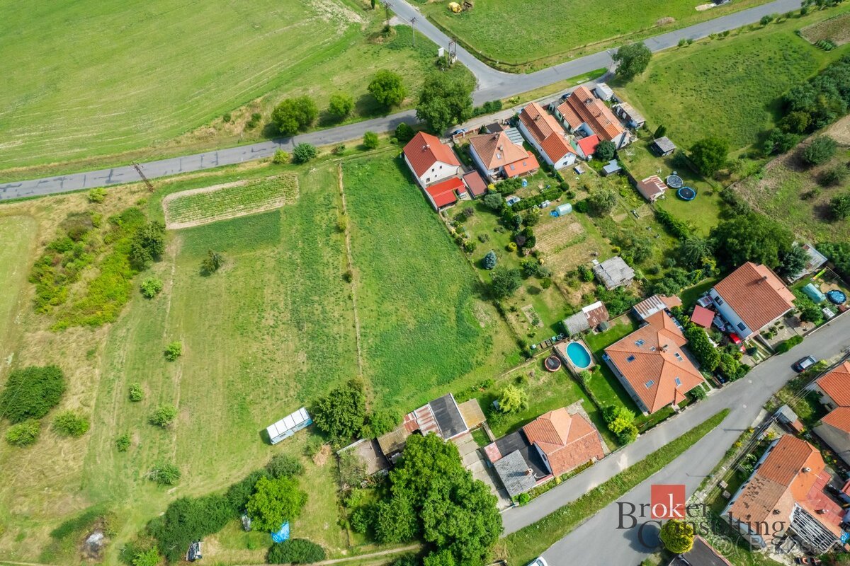 Prodej, pozemky/bydlení, 1645 m2, Bechlín, Litoměřice [ID 74