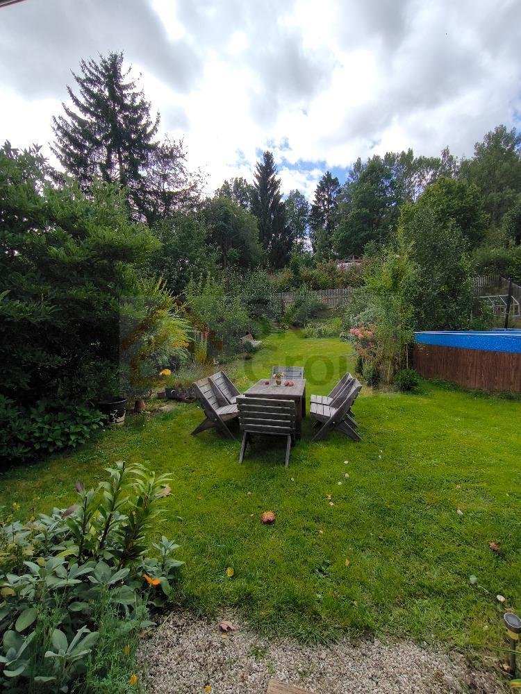 Prodej zahrady 569 m2 včetně dřevěné chaty