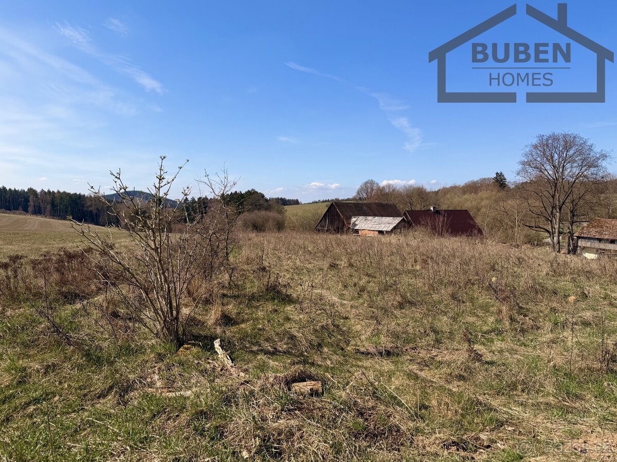 Stavební pozemek 871 m², Planá - Zliv, ev.č. LB00926