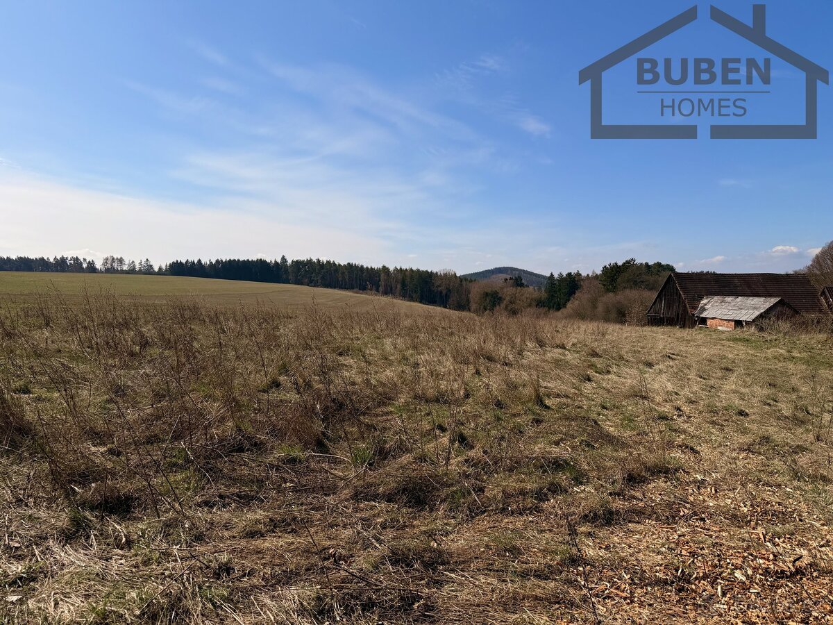 Stavební pozemek 871 m², Planá - Zliv, ev.č. LB00926