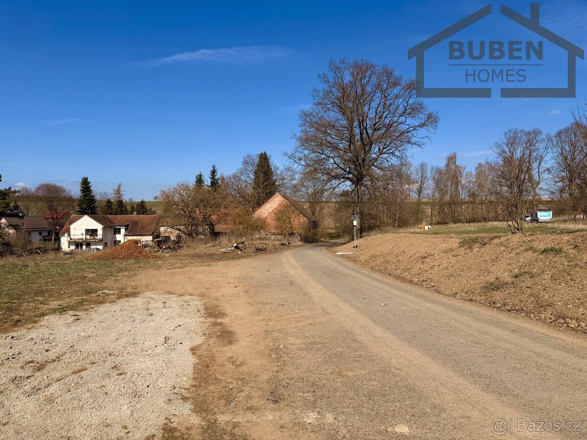 Stavební pozemek 871 m², Planá - Zliv, ev.č. LB00926