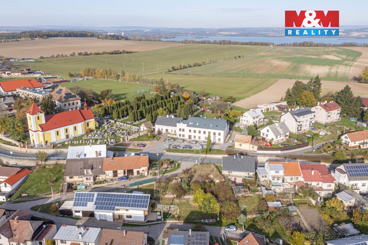 Prodej pozemku k bydlení v Velké Jesenici