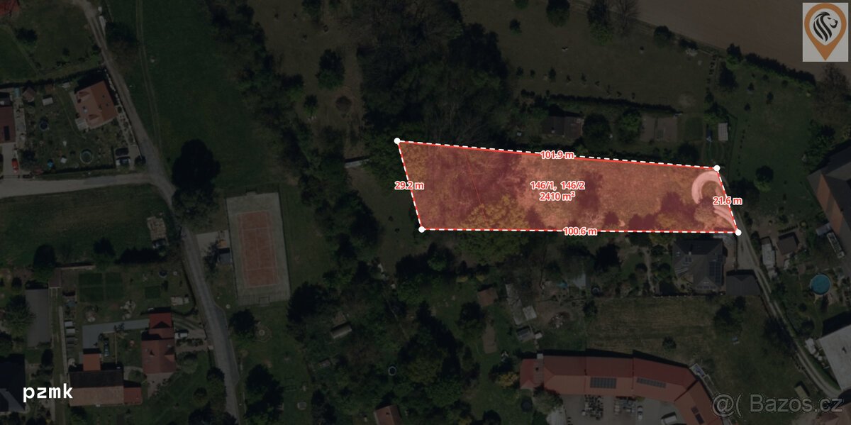 Výjimečný stavební pozemek s privátní zelení – Barchov u Par