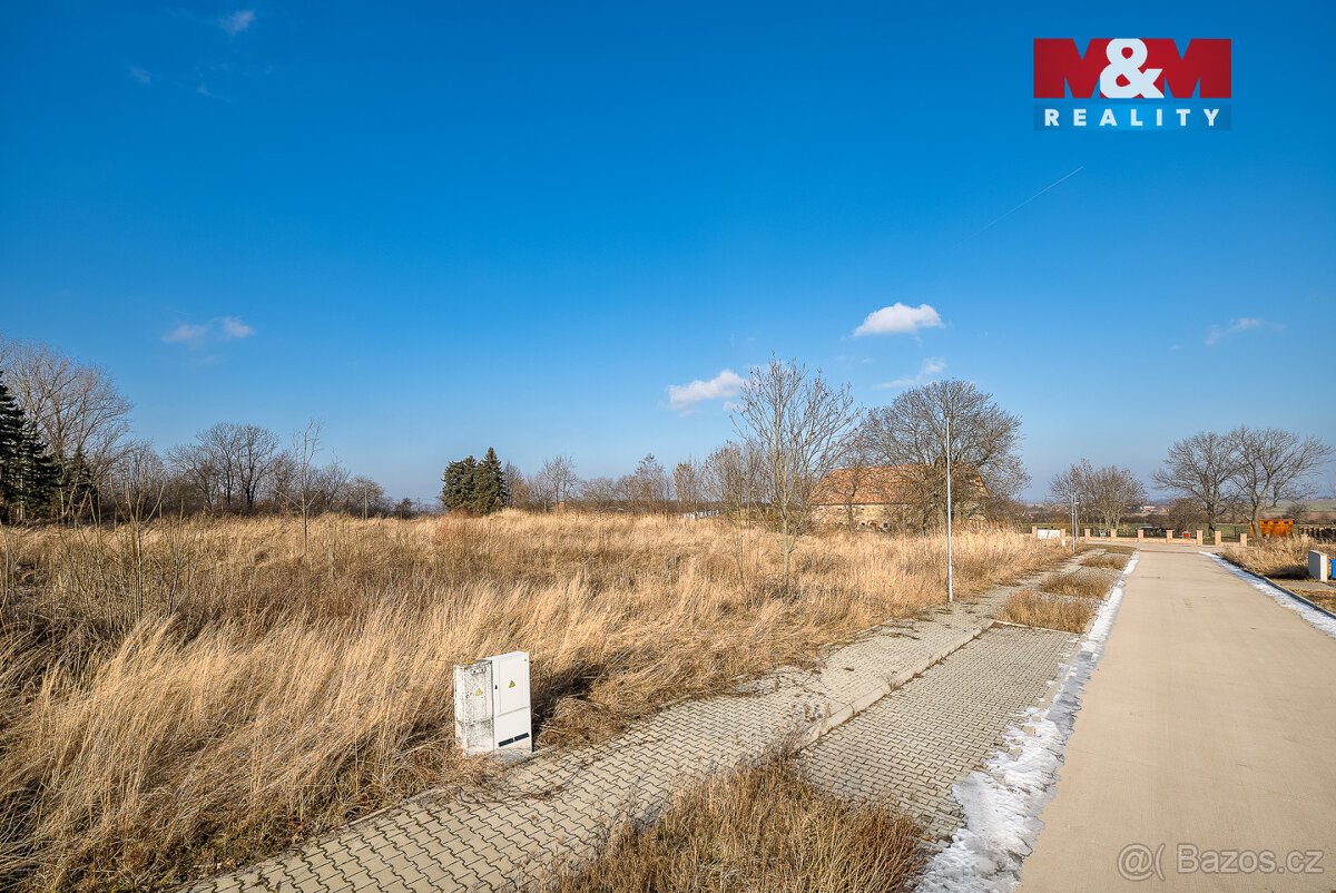 Prodej pozemku k bydlení se stavebním povolením, obec Žáky