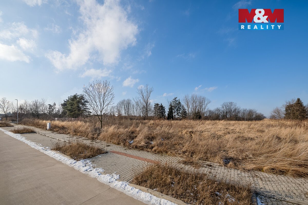 Prodej pozemku k bydlení se stavebním povolením, obec Žáky