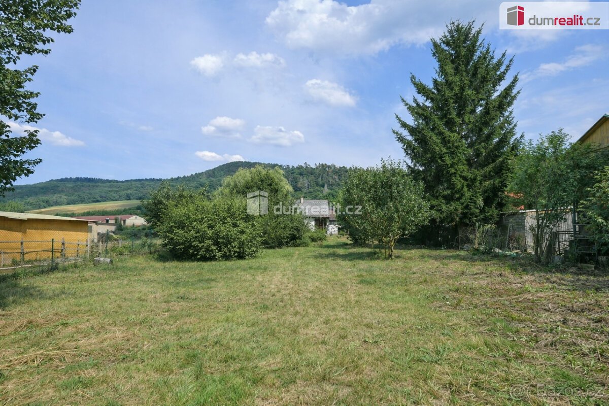 Prodej pozemku 1557 m2, Zdice