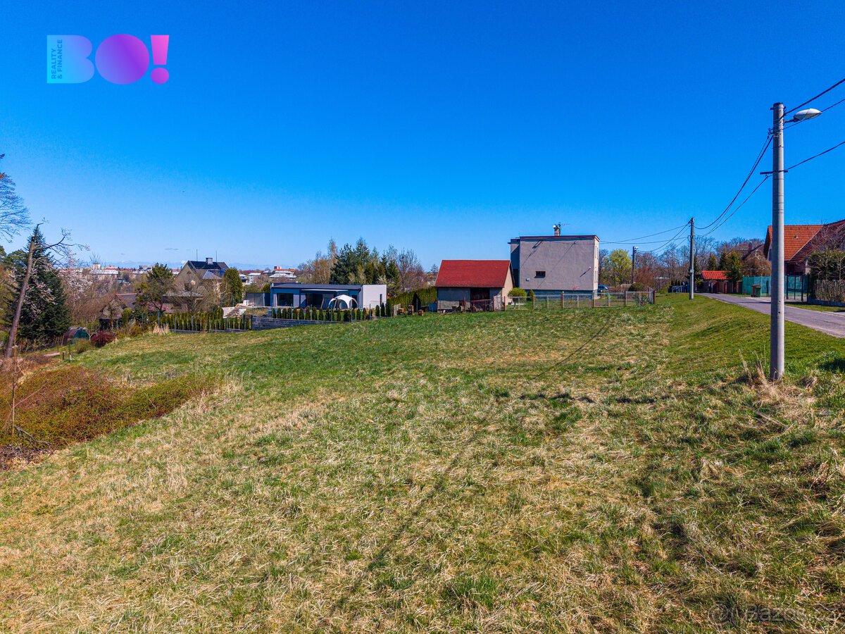 Prodej stavebního pozemku 1649 m² - Bludovice
