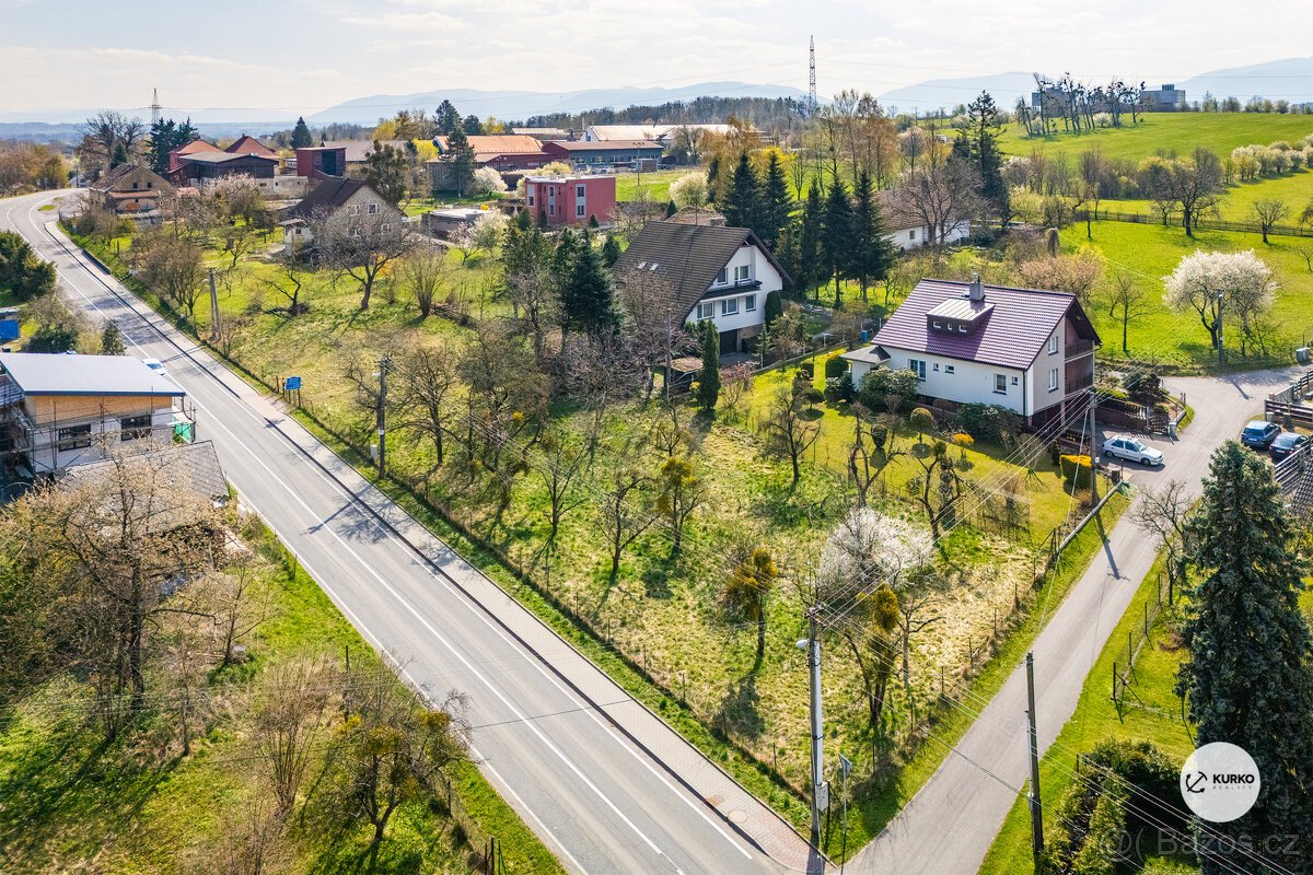 Pozemek o výměře 1930 m2 v obci Sedliště