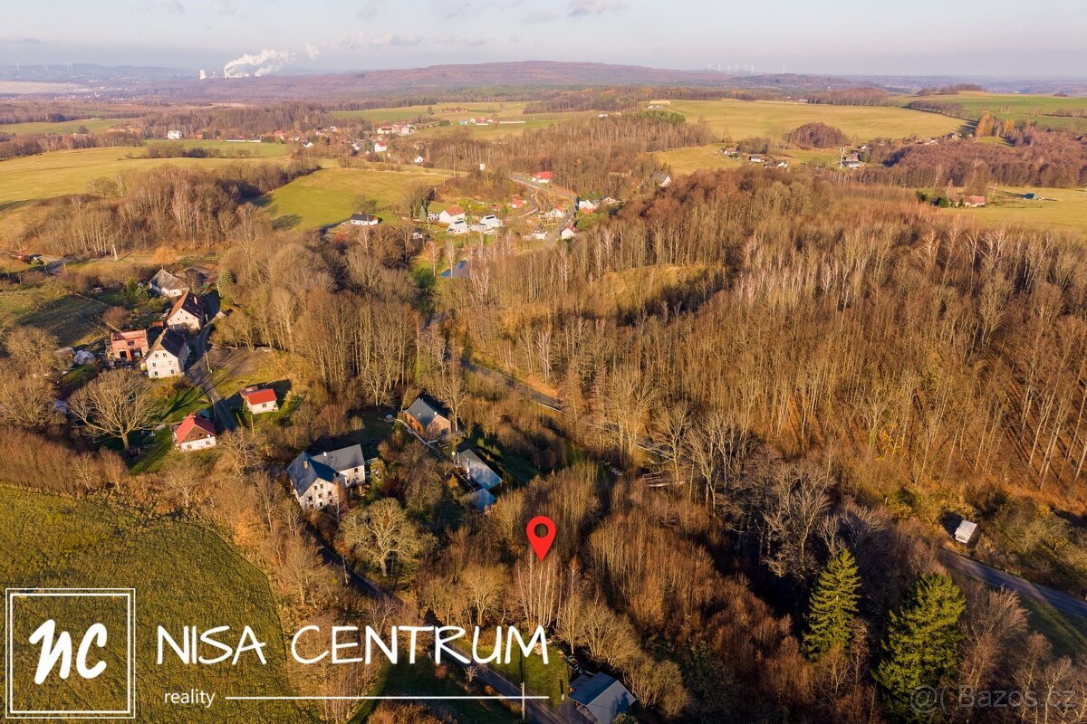 Prodej stavebního pozemku 1 222 m² v Heřmanicích