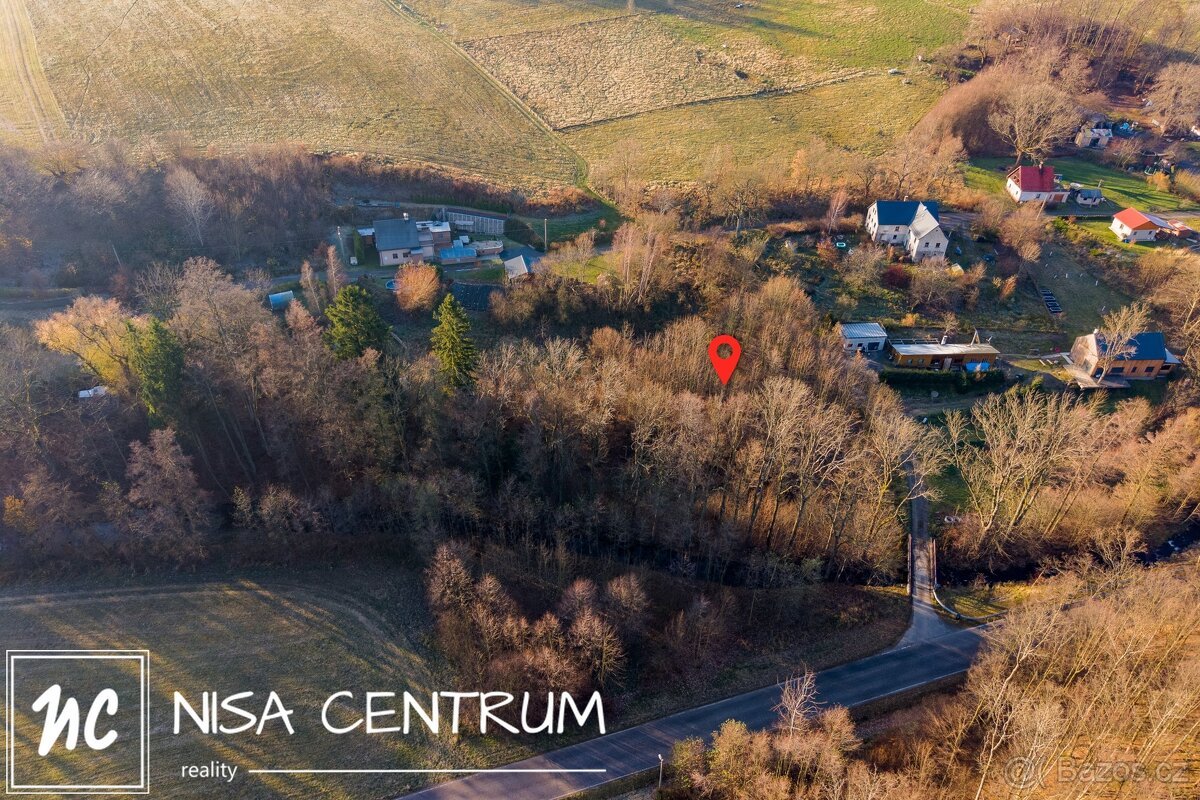 Prodej stavebního pozemku 1 222 m² v Heřmanicích