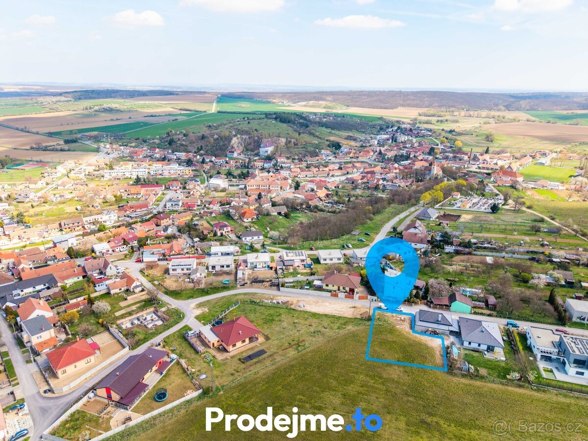 Prodej stavebního pozemku, 813 m2 - Únanov, ev.č. 100185