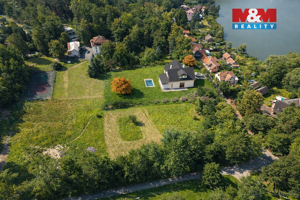 Prodej pozemku k bydlení, 2611 m², Jevany