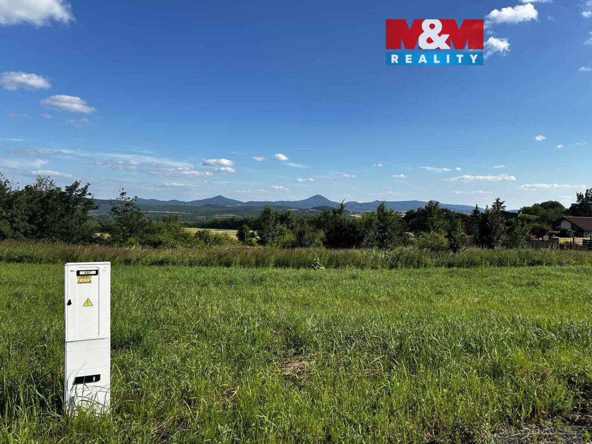 Prodej pozemku k bydlení, 762 m², Krupka - Unčín