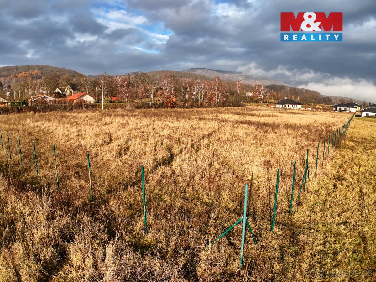 Prodej pozemku k bydlení, 9329 m², Vysoká Pec