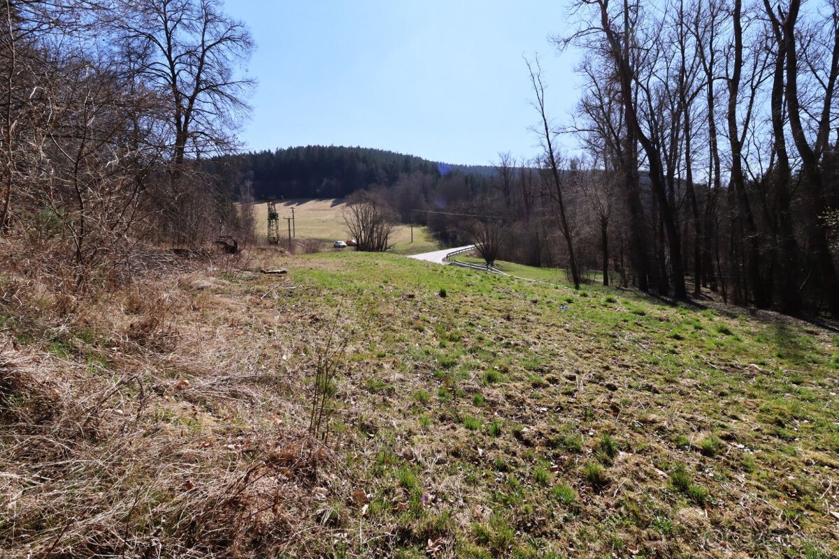 Komplex pozemků se staveb. potenciálem – Annín, Šumava