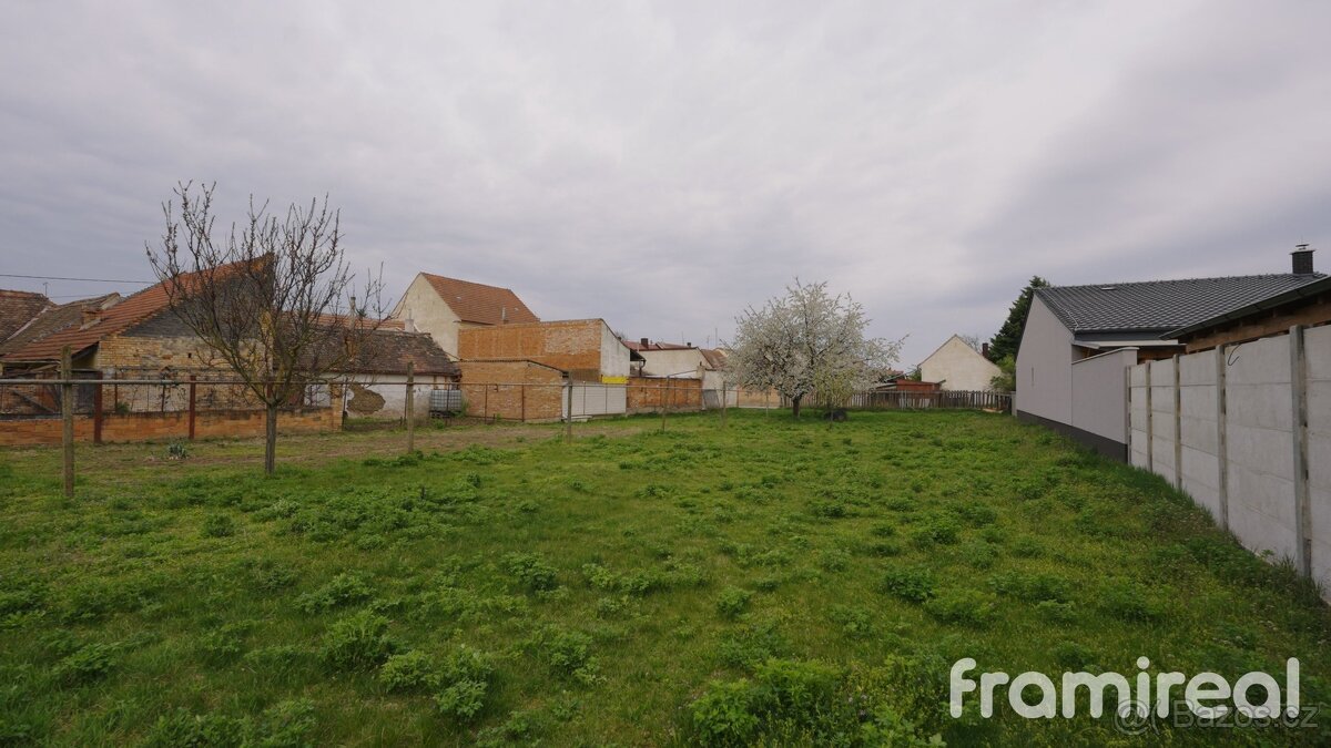 Prodej stavebního pozemku 466 m², Přísnotice, ev.č. 02089