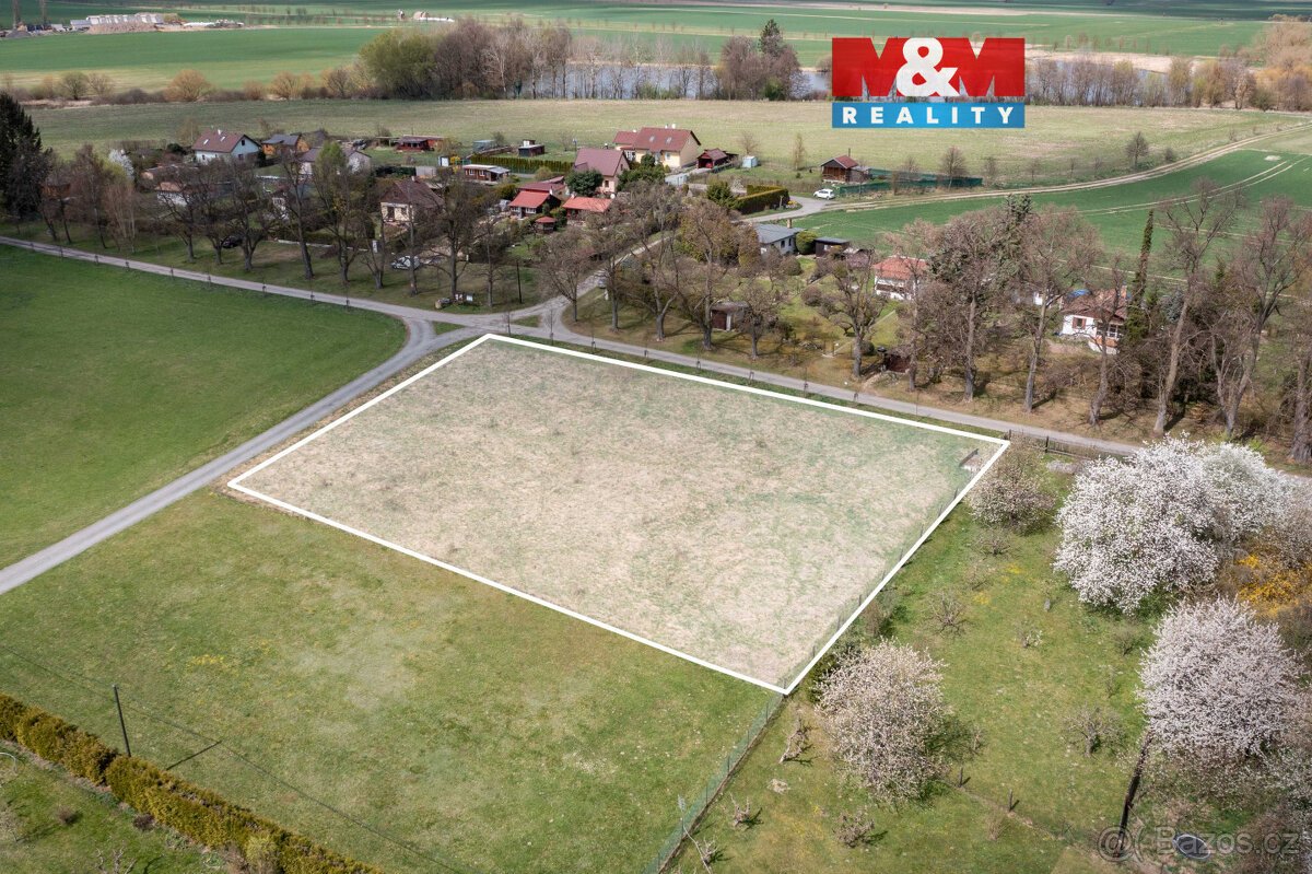 Prodej pozemku k bydlení, 2692 m², Březnice