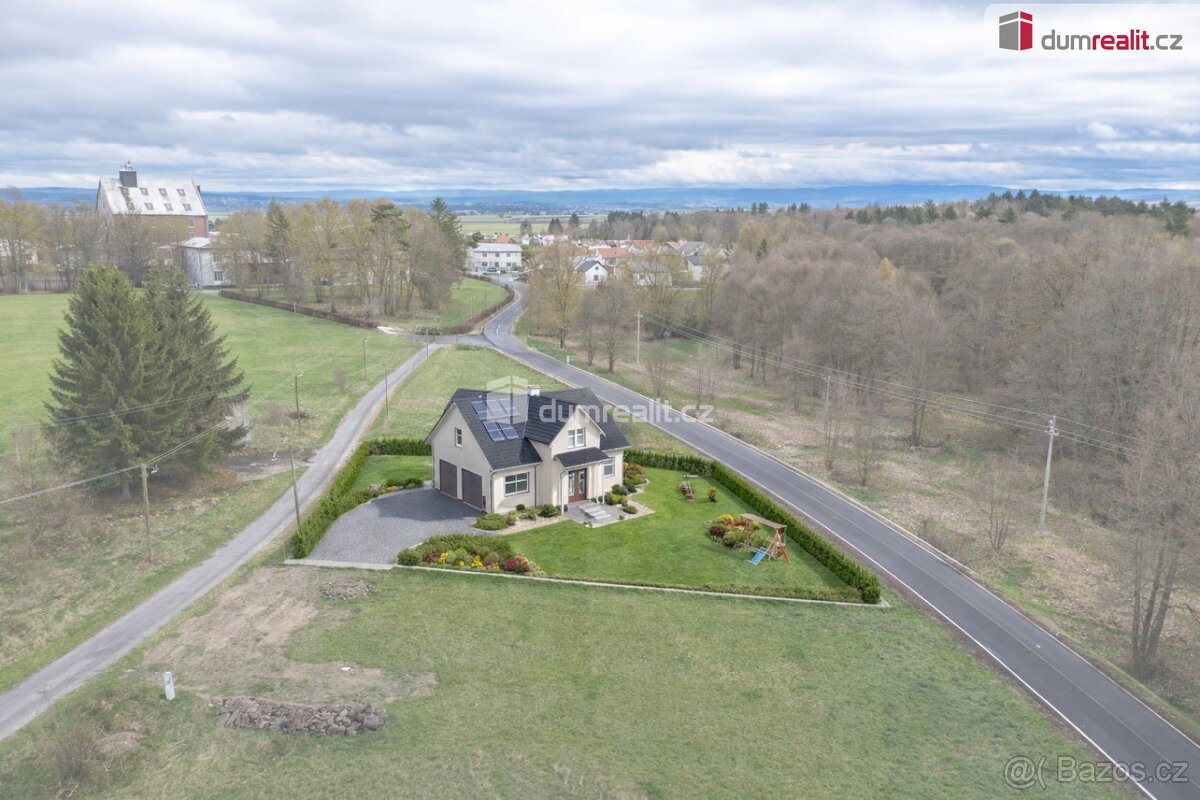 Pěkný pozemek v obci Vojtanov u hranic s Německem v blízkost