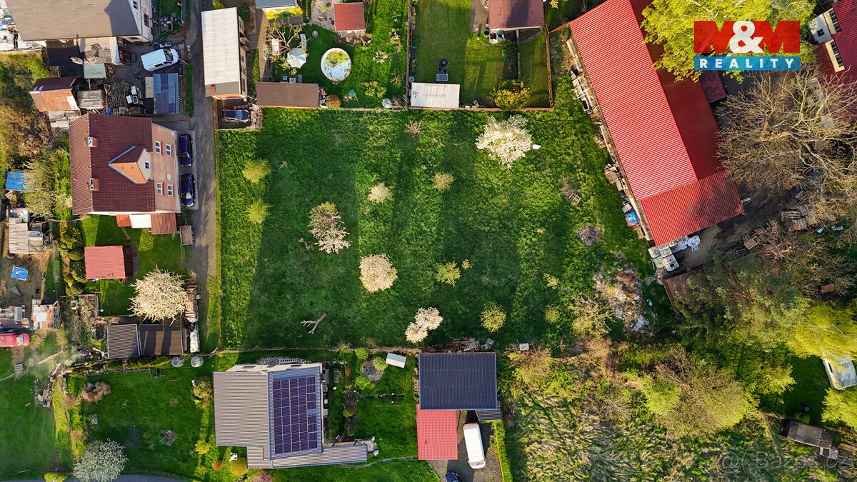 Prodej pozemku k bydlení, 833 m², Česká Kamenice