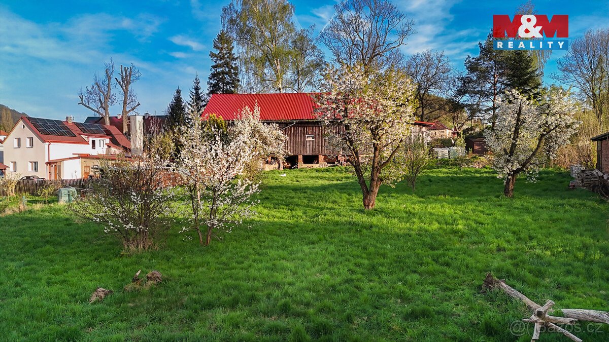 Prodej pozemku k bydlení, 833 m², Česká Kamenice