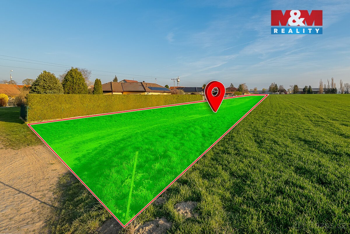 Prodej podílu ½ pozemku k bydlení, Moravany