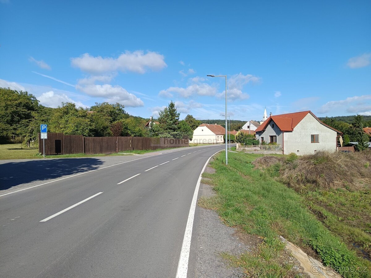 Prodej stavebního pozemku - 800 m², Veverské Knínice, Brno -