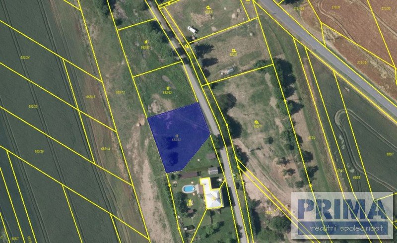 Lukrativní stavební pozemek pro rodinný dům v Bouzově