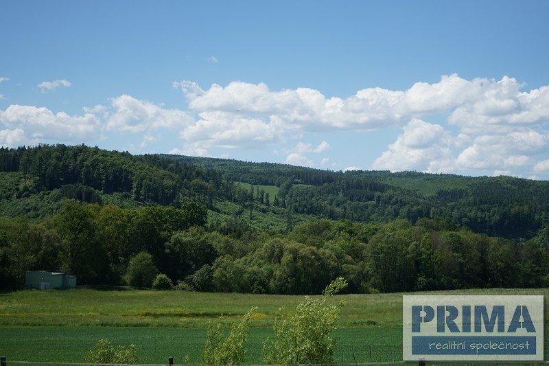 Lukrativní stavební pozemek pro rodinný dům v Bouzově