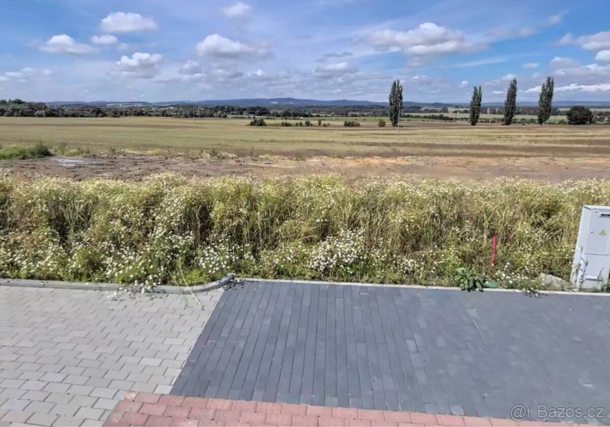 Stavební pozemek 830 m2 - Cheb, Zlatá louka