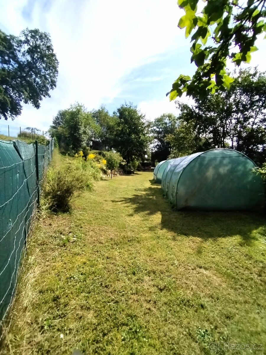 Zahrada  st.pozemek