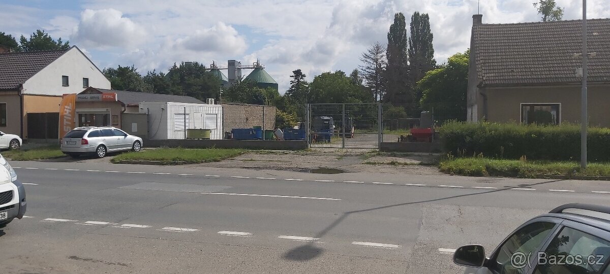 Stavební pozemek Olomouc 900m2 Nové Sady. Prodej bez RK.