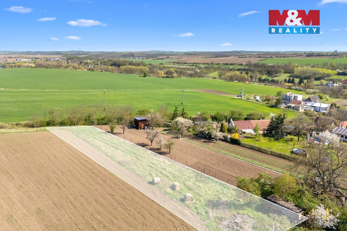 Prodej stavebního pozemku, 1468 m², Neuměřice