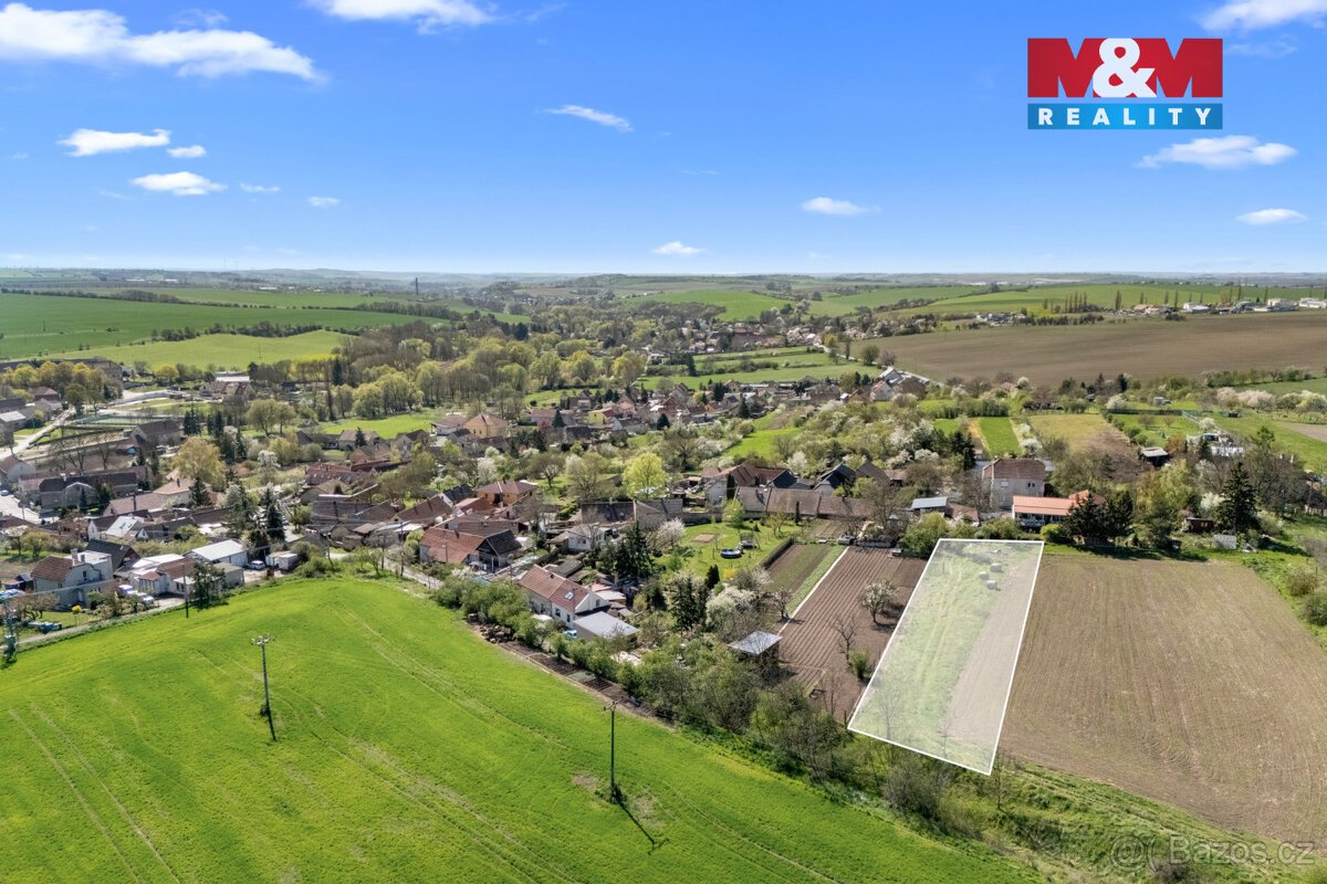 Prodej stavebního pozemku, 1468 m², Neuměřice
