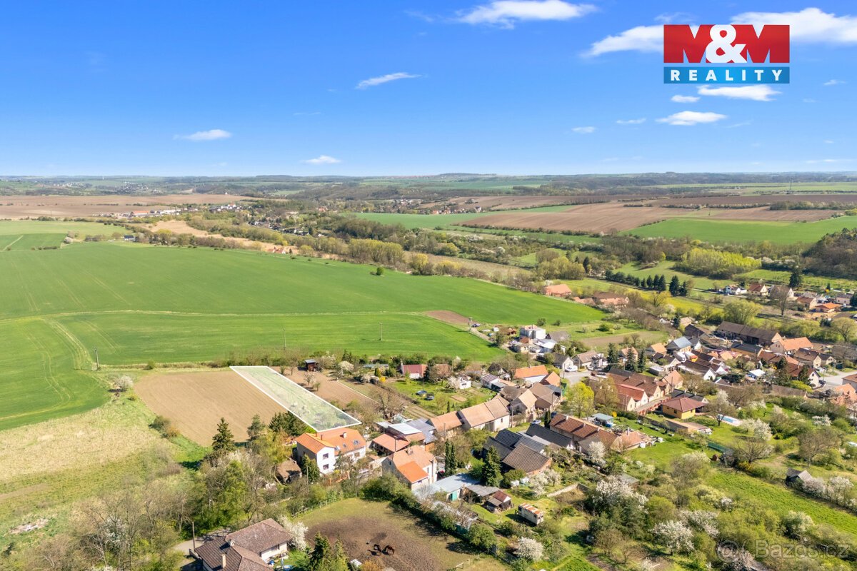 Prodej stavebního pozemku, 1468 m², Neuměřice