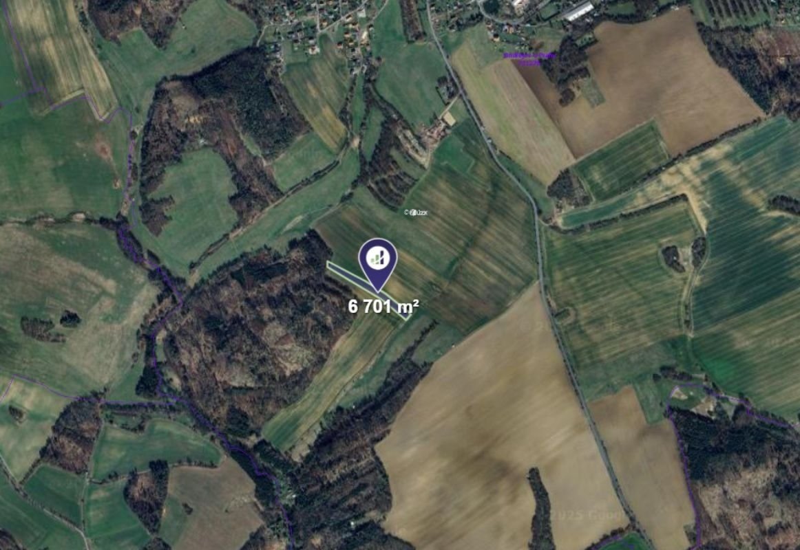 Prodej podílu 2/3 pole 4 467 m², Ondřejov