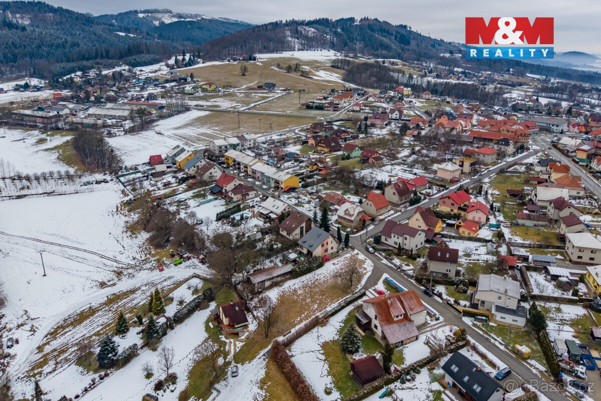 Prodej pozemku k bydlení, 1111 m², Hutisko-Solanec