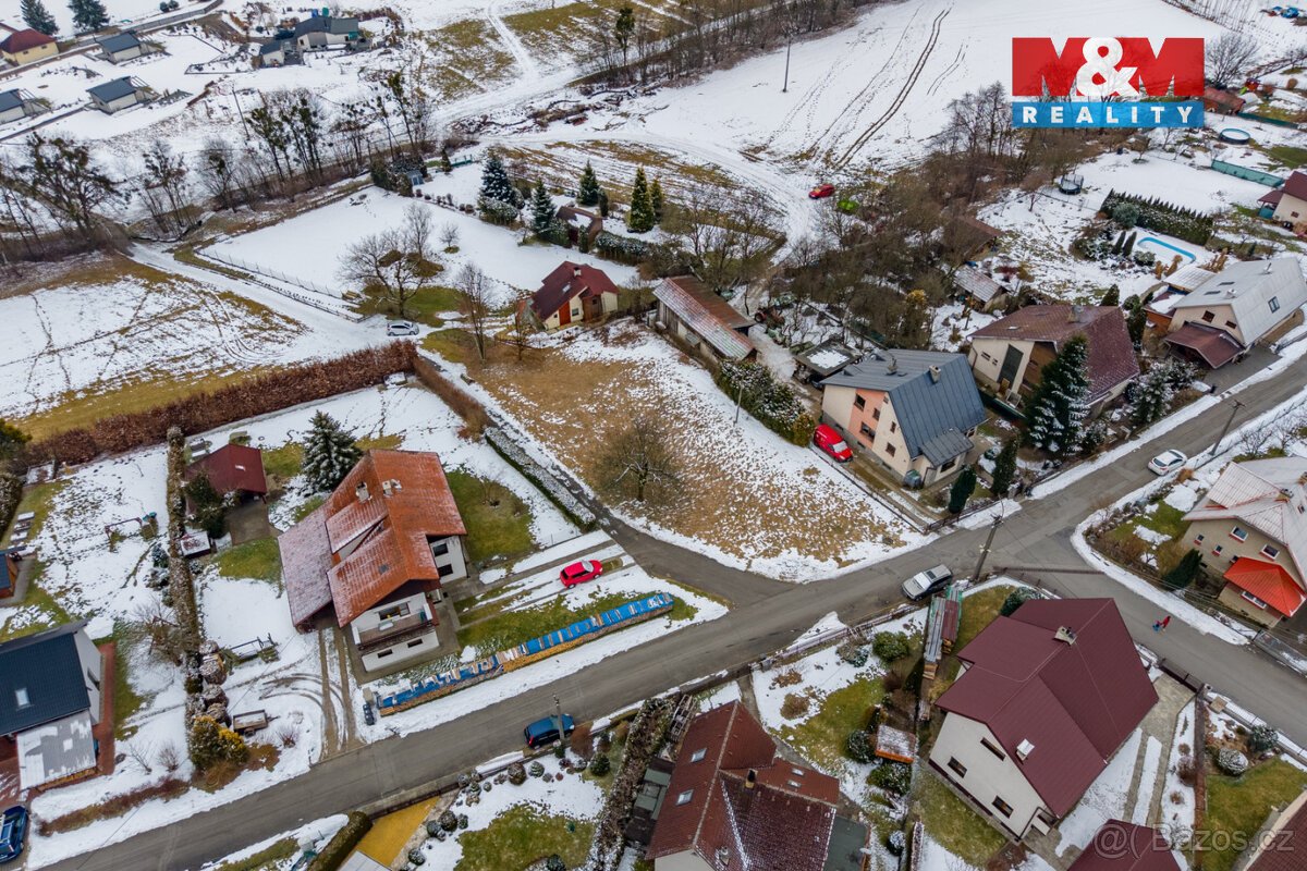 Prodej pozemku k bydlení, 1111 m², Hutisko-Solanec