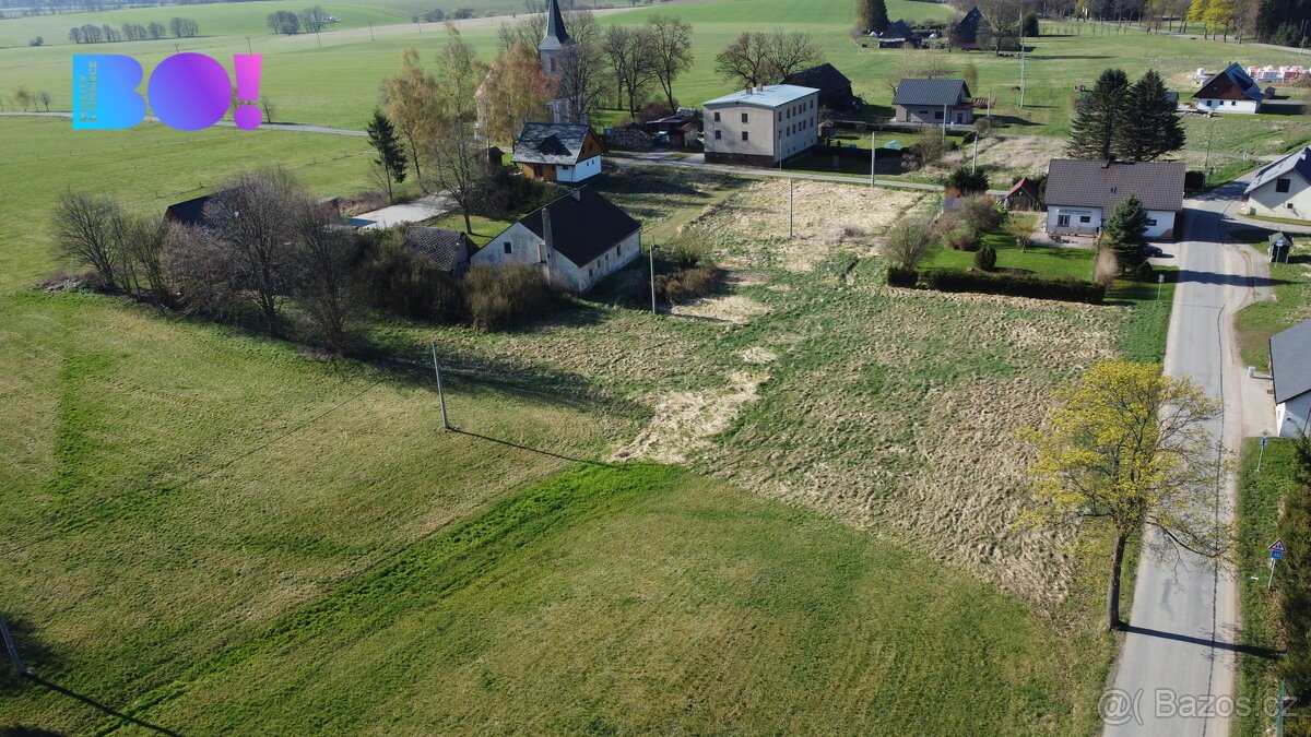Prodej stavebního pozemku 4 715 m², Horní Lipka