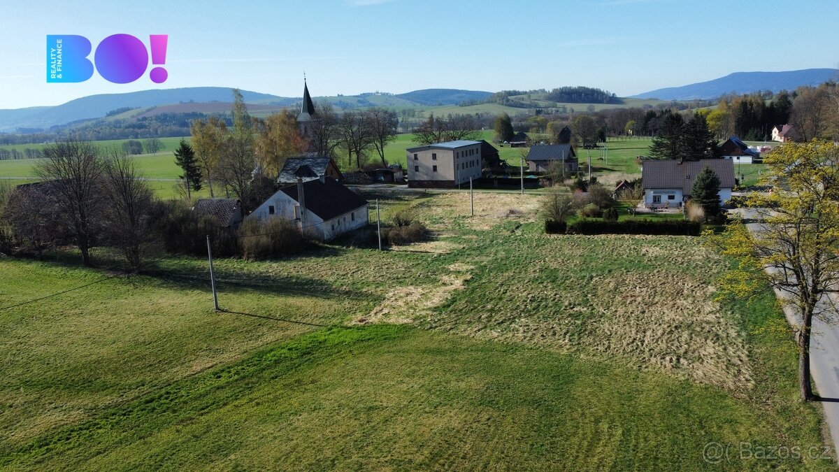 Prodej stavebního pozemku 4 715 m², Horní Lipka