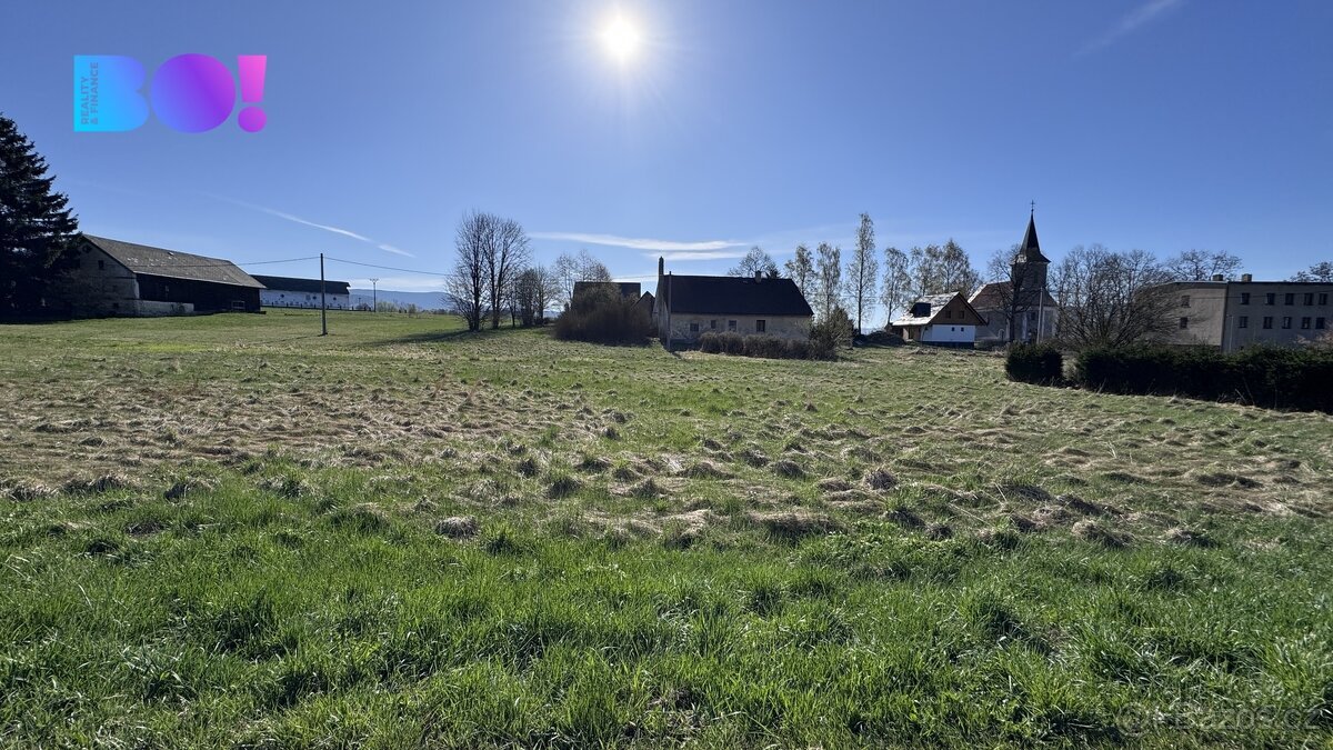 Prodej stavebního pozemku 4 715 m², Horní Lipka