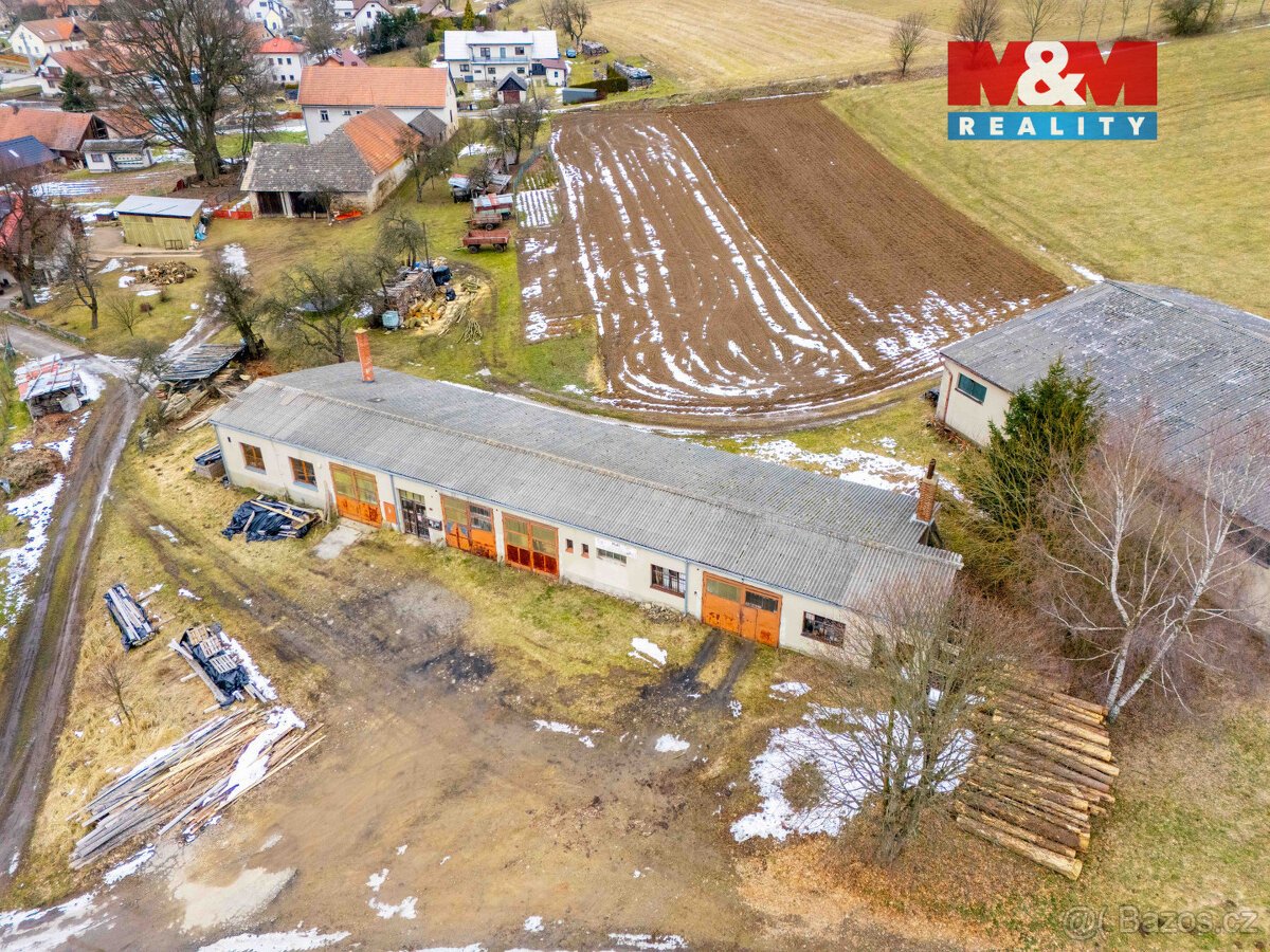 Prodej komerčního pozemku, 1810 m² , Nové Město na Moravě